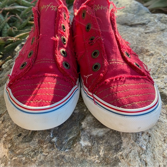 BLOWFISH Malibu Slip-On Twill Sneakers in Jester Red - Picture 3 of 10